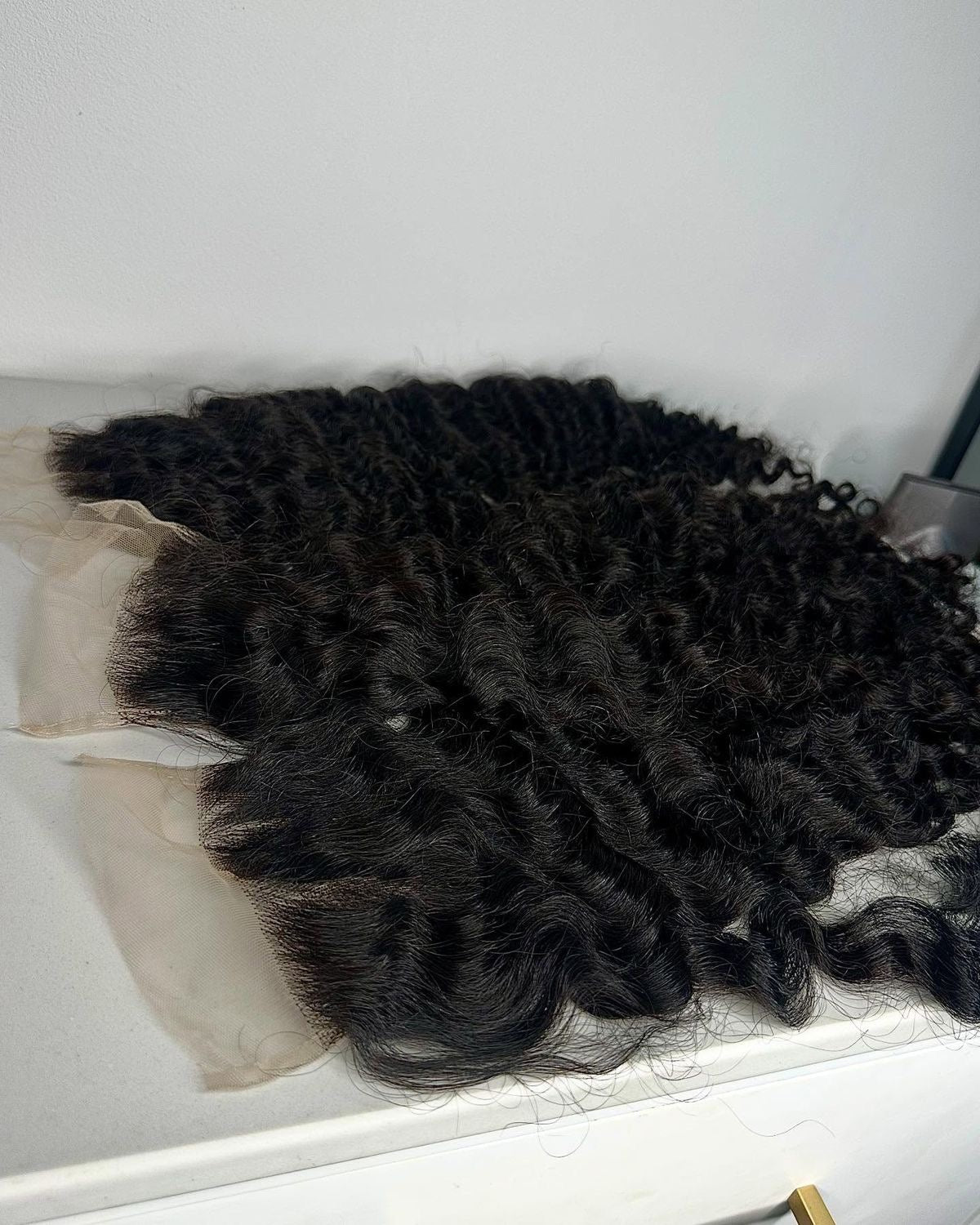Luxe Invisible HD
 Lace Closures